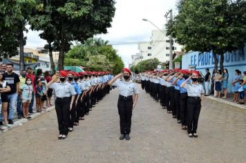 Foto - Desfile Cívico 07 de setembro de 2021 Prefeitura Municipal de São João do Paraíso-MG