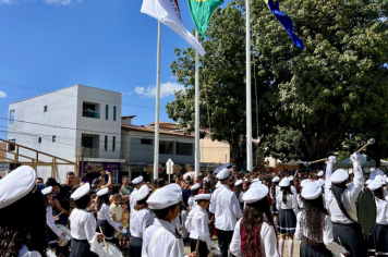 Foto - Desfile Cívico 07 de setembro de 2025 Prefeitura Municipal de São João do Paraíso-MG