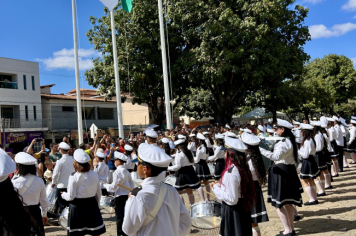 Foto - Desfile Cívico 07 de setembro de 2025 Prefeitura Municipal de São João do Paraíso-MG